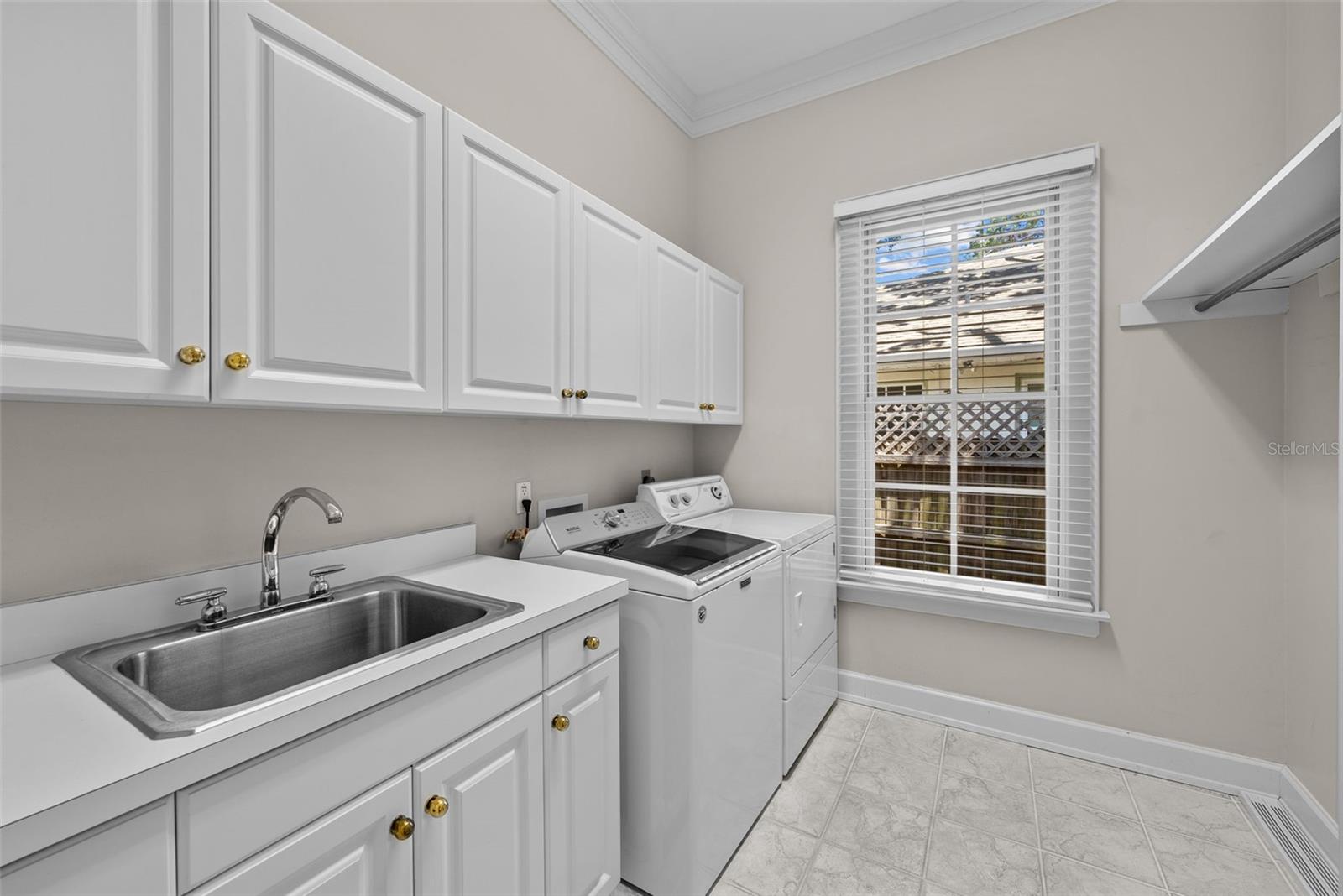 Image 16 of 29 For 4518 Woodmere Road