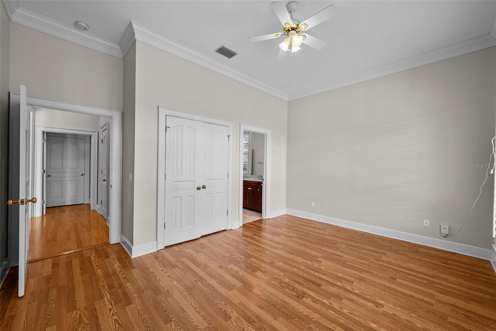 Image 22 of 29 For 4518 Woodmere Road