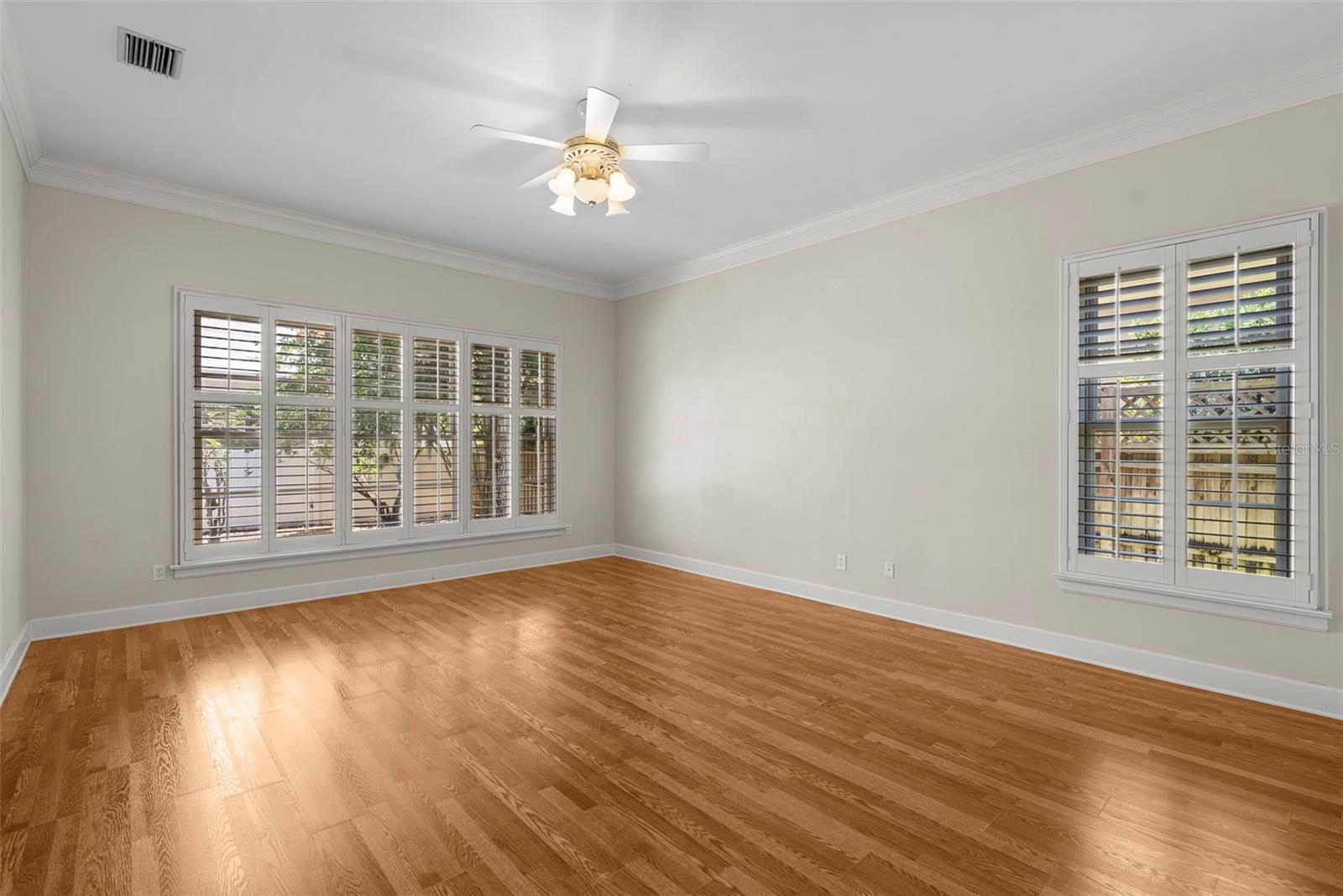 Image 8 of 29 For 4518 Woodmere Road