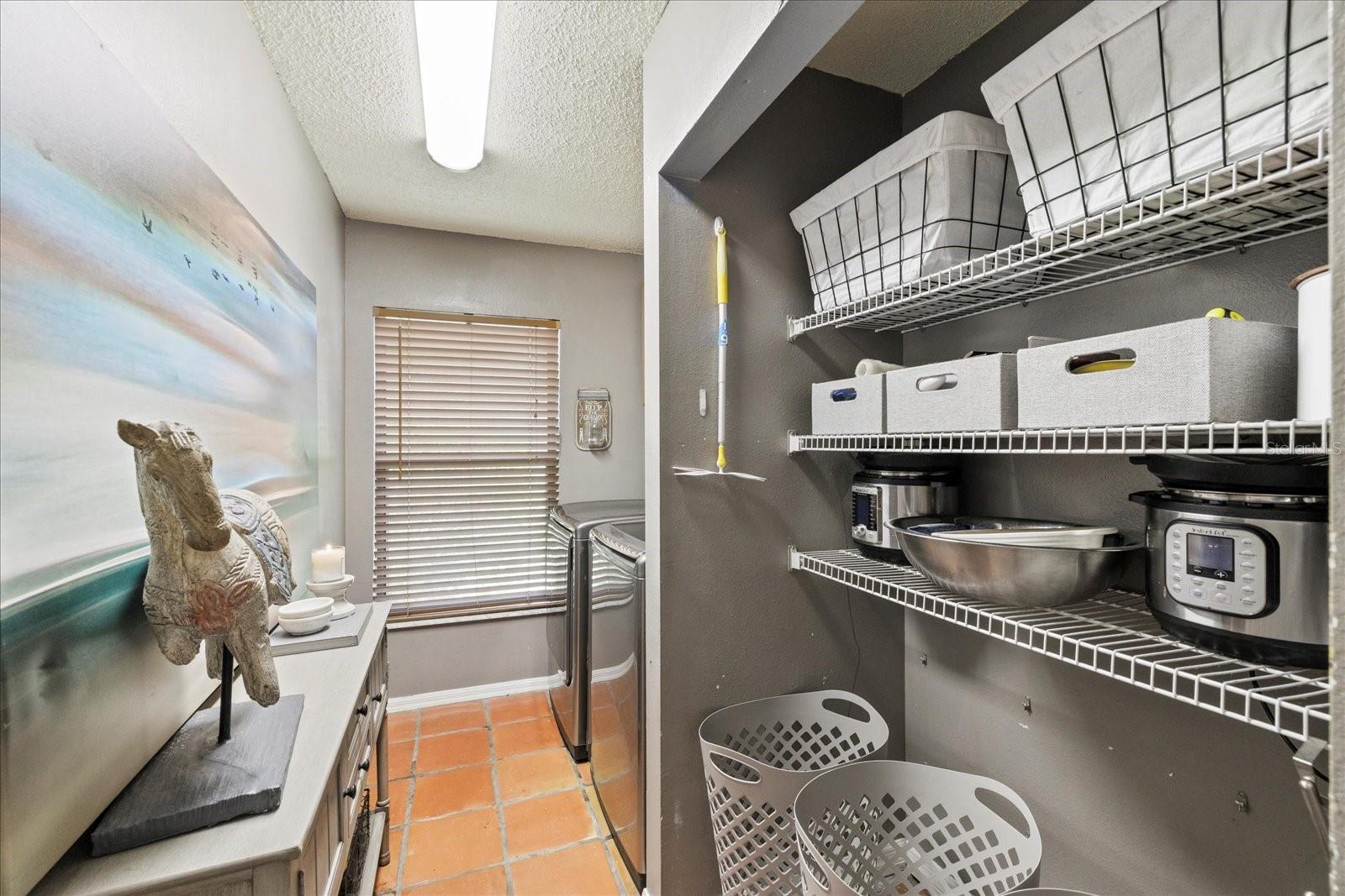 Listing photo id 11 for 1914 Elk Spring Drive