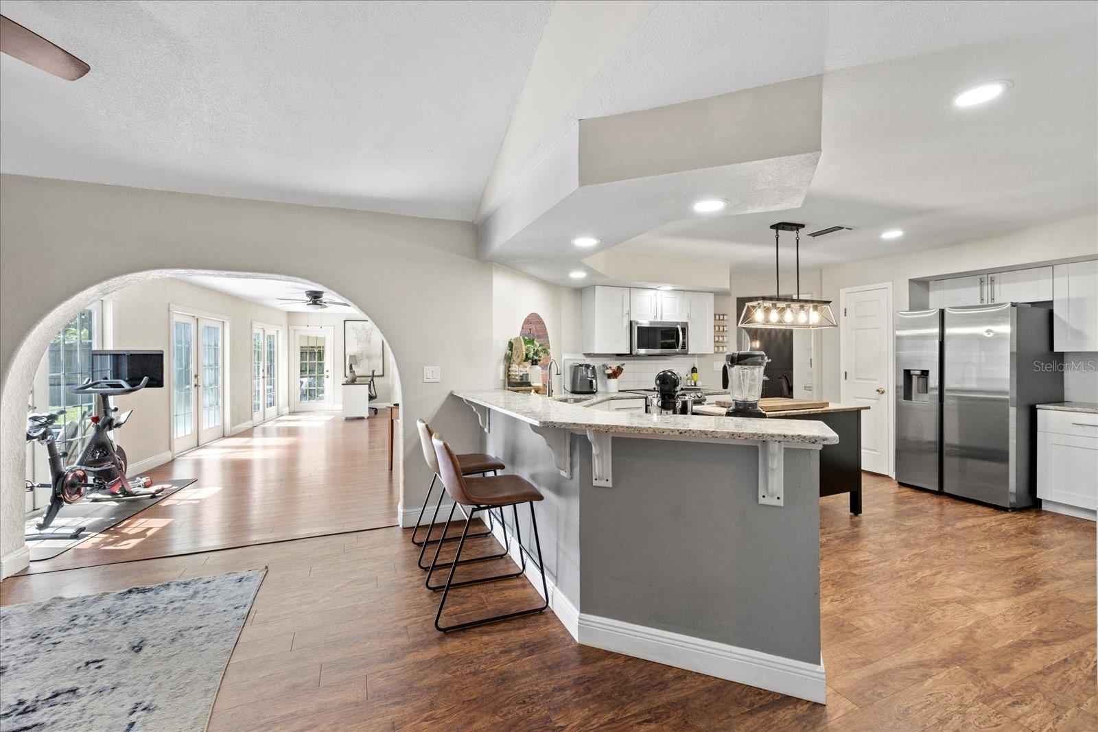 Listing photo id 12 for 1914 Elk Spring Drive