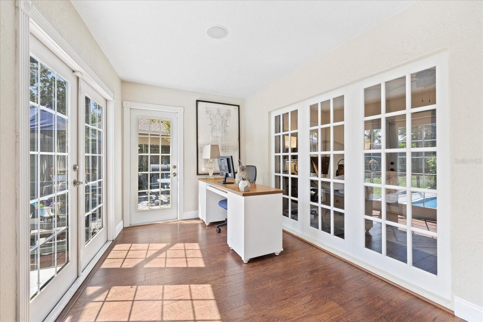Listing photo id 24 for 1914 Elk Spring Drive