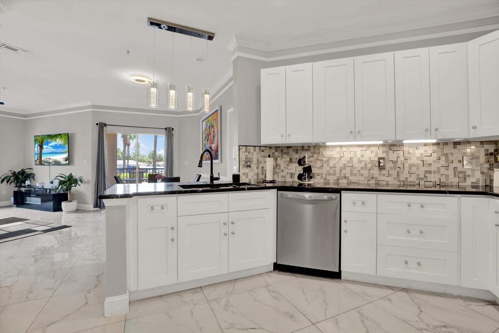 Image 6 of 33 For 4333 Bayside Village Drive 110