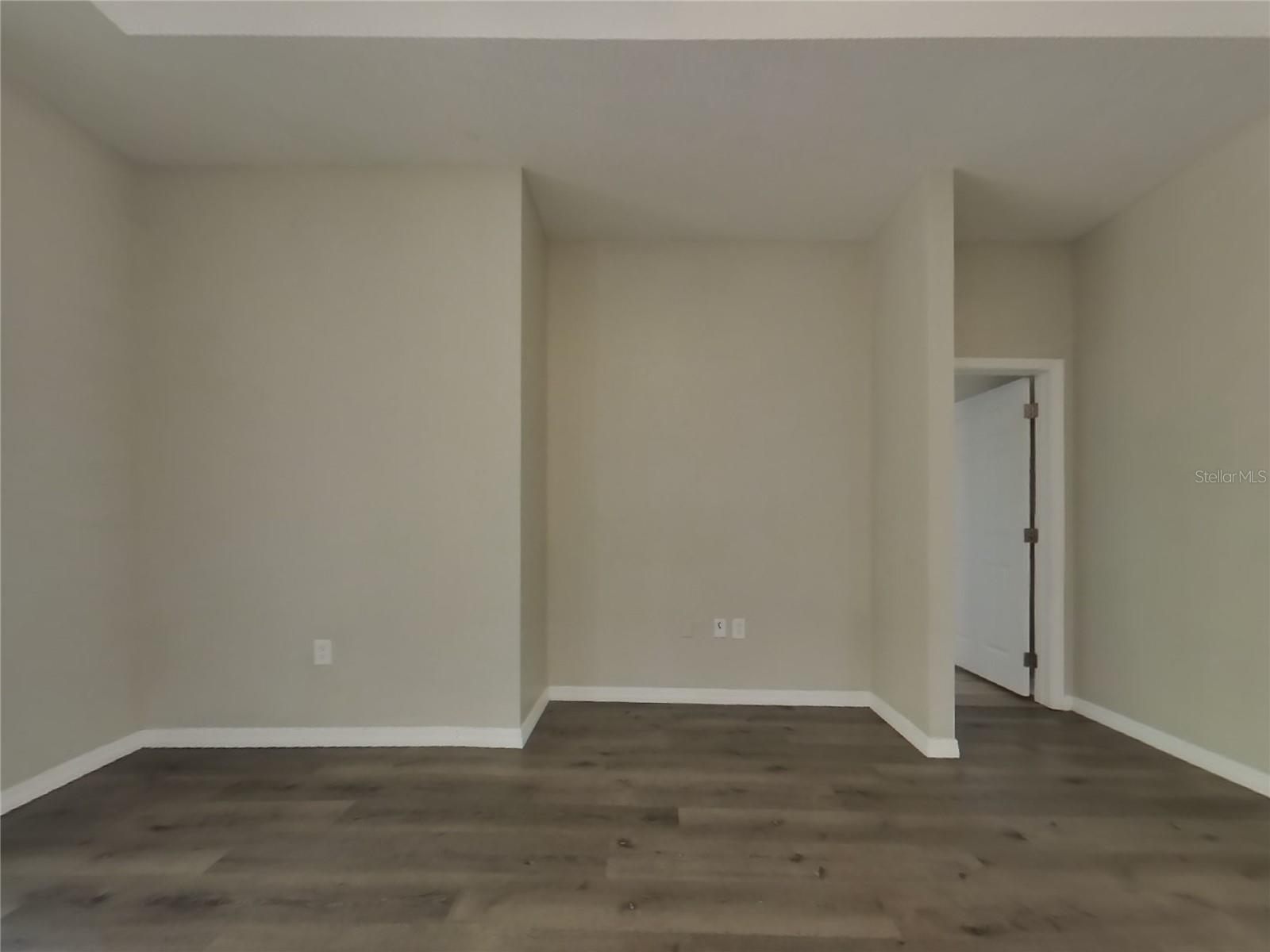 Image 2 of 18 For 1139 Wapello Street
