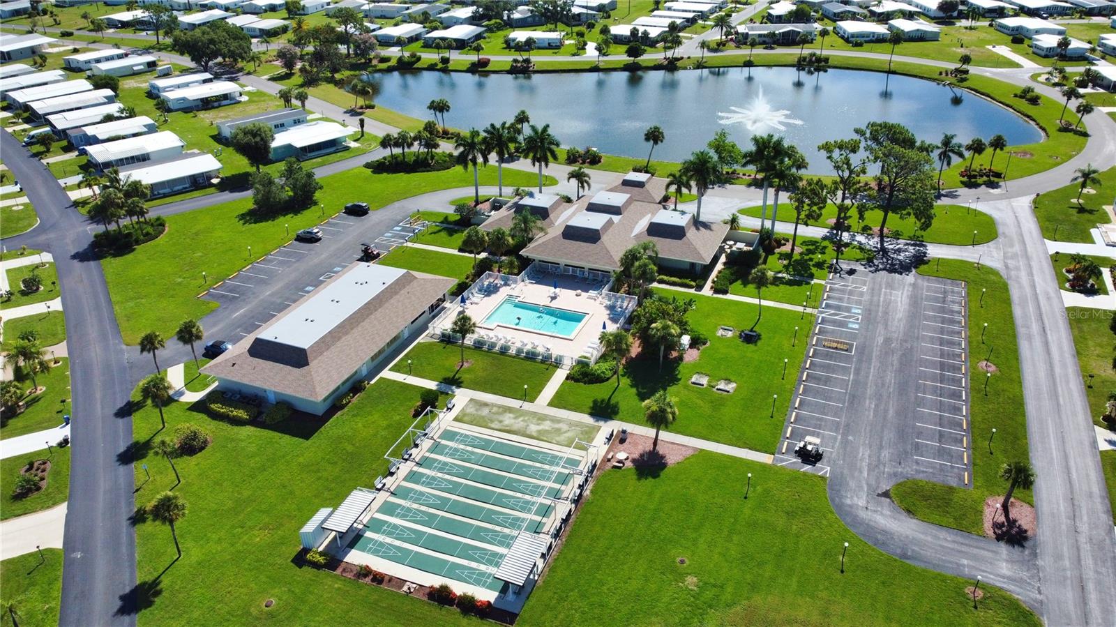 Image 10 of 42 For 707 Del Luna Drive