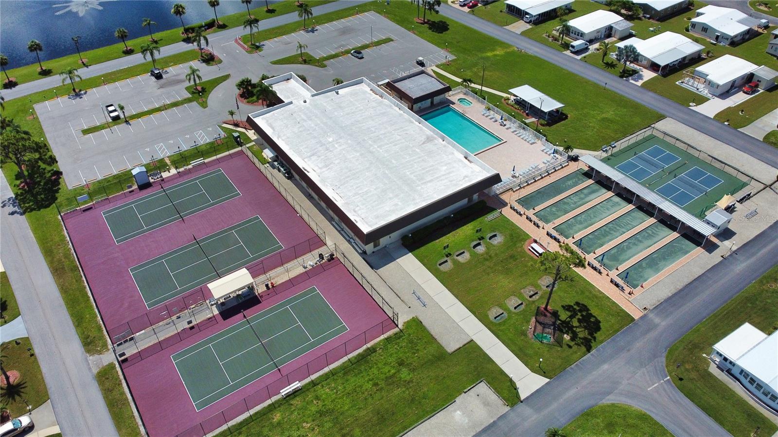 Image 18 of 42 For 707 Del Luna Drive