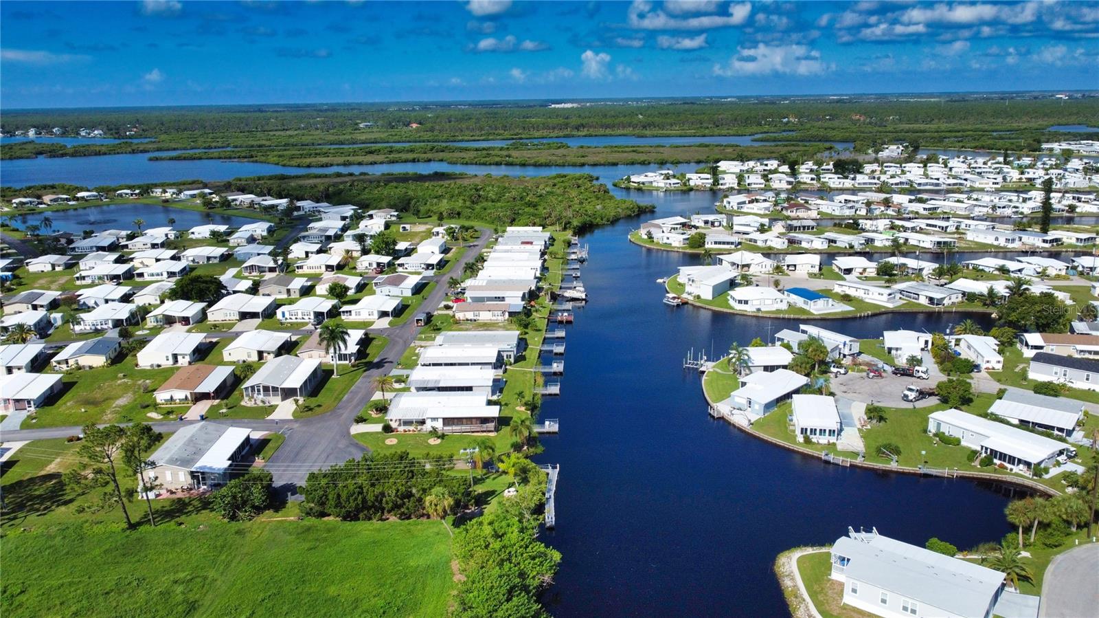 Image 26 of 42 For 707 Del Luna Drive