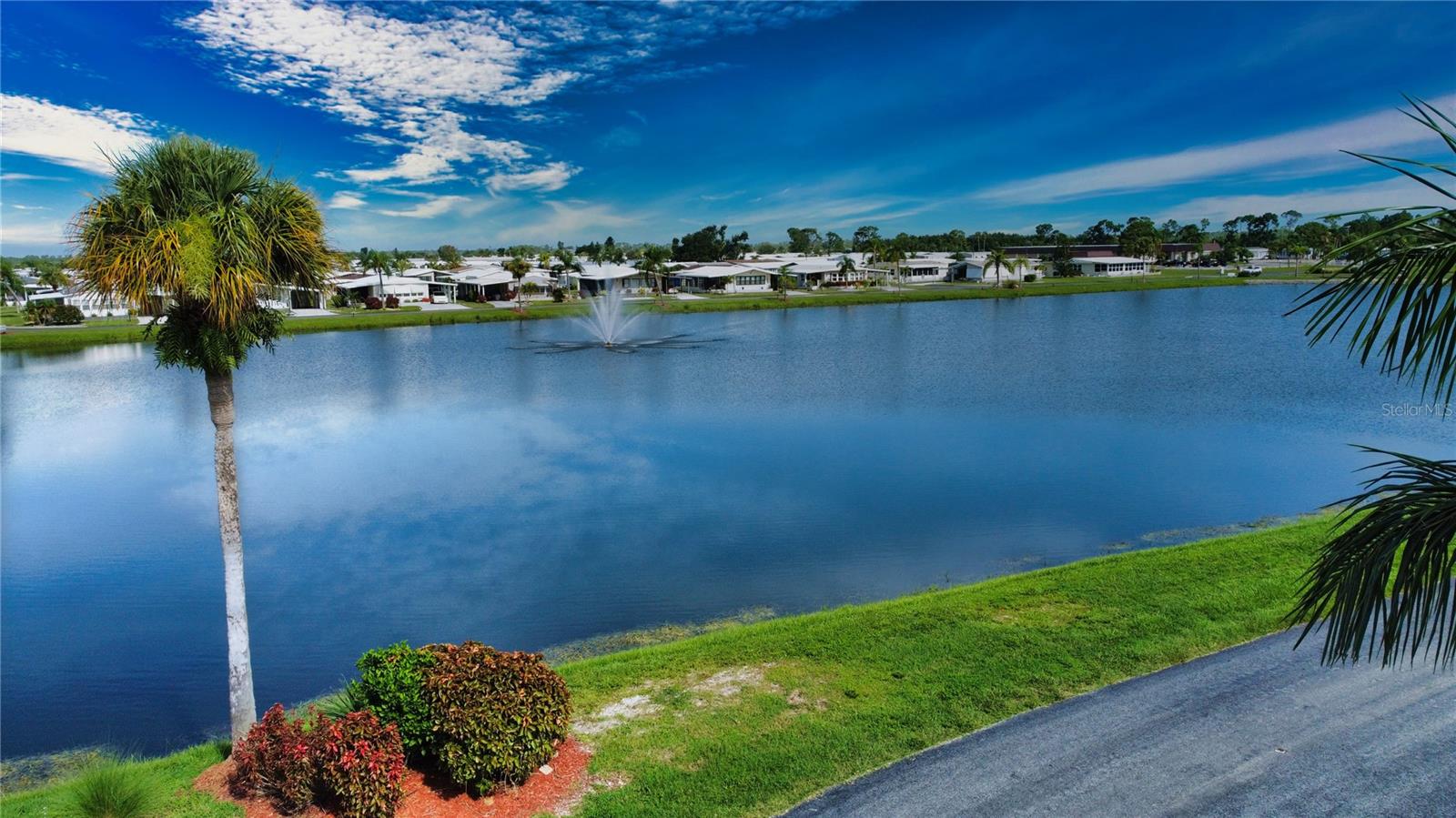 Image 36 of 42 For 707 Del Luna Drive