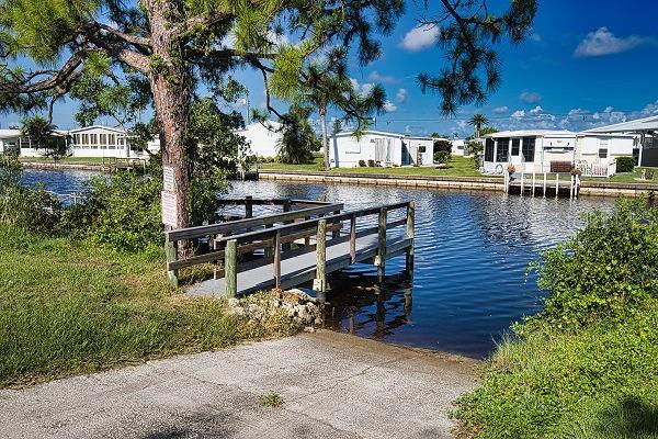 Image 5 of 42 For 707 Del Luna Drive