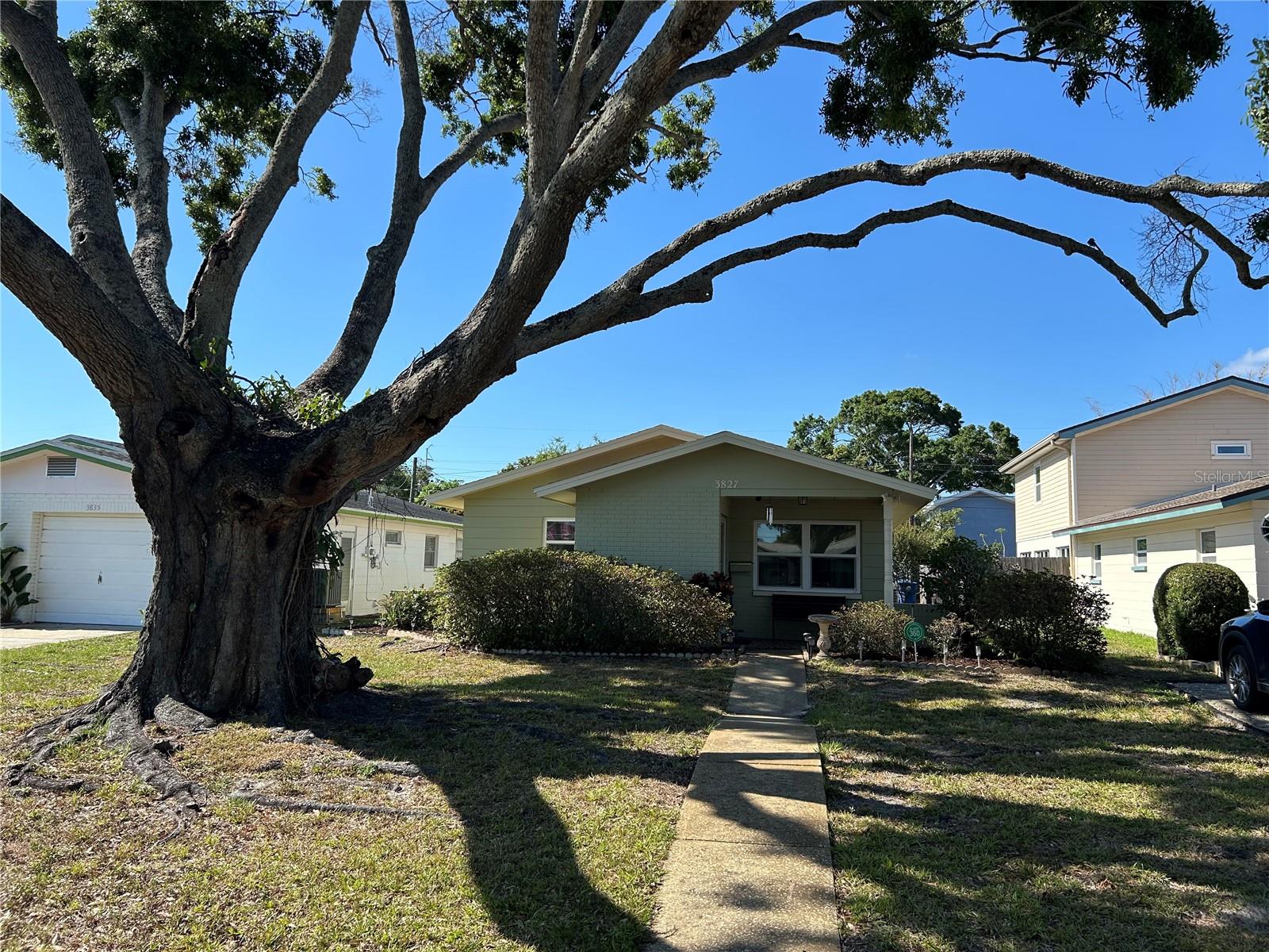 Details for 3827 15th Avenue N, ST PETERSBURG, FL 33713