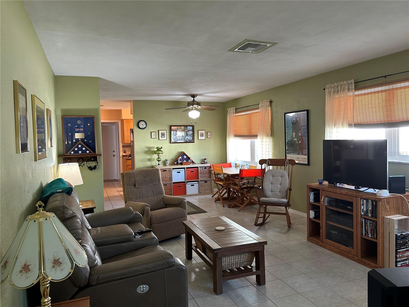 Image 10 of 36 For 3827 15th Avenue N