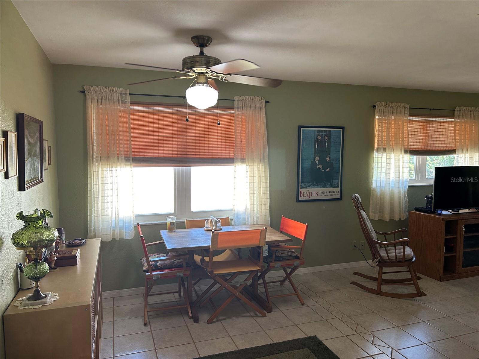 Image 11 of 36 For 3827 15th Avenue N