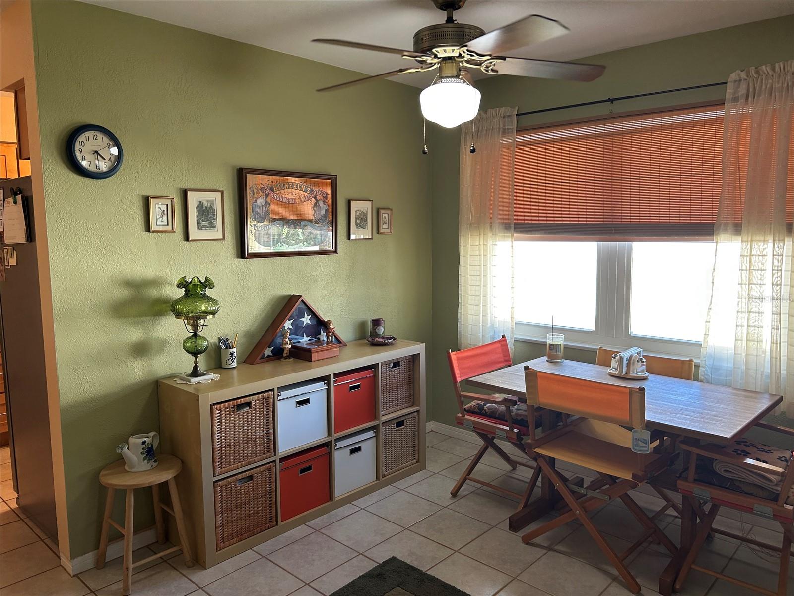 Image 12 of 36 For 3827 15th Avenue N