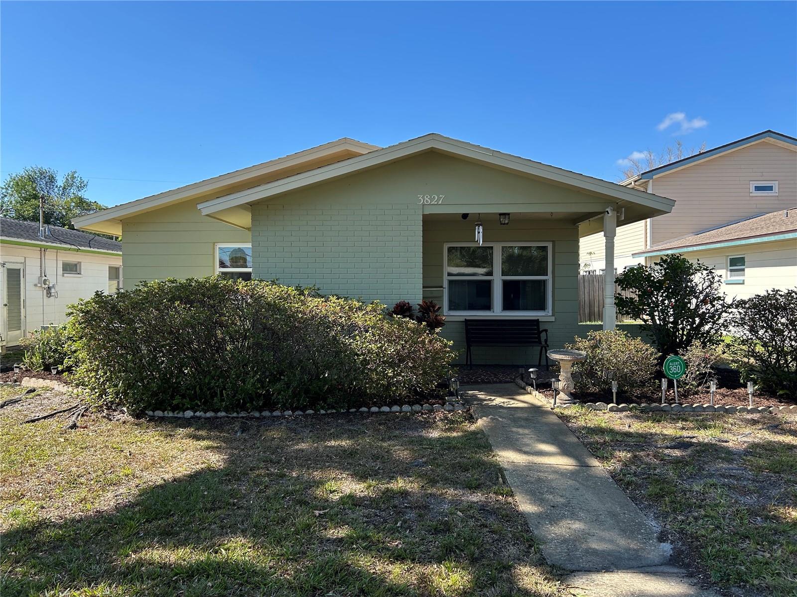 Image 2 of 36 For 3827 15th Avenue N