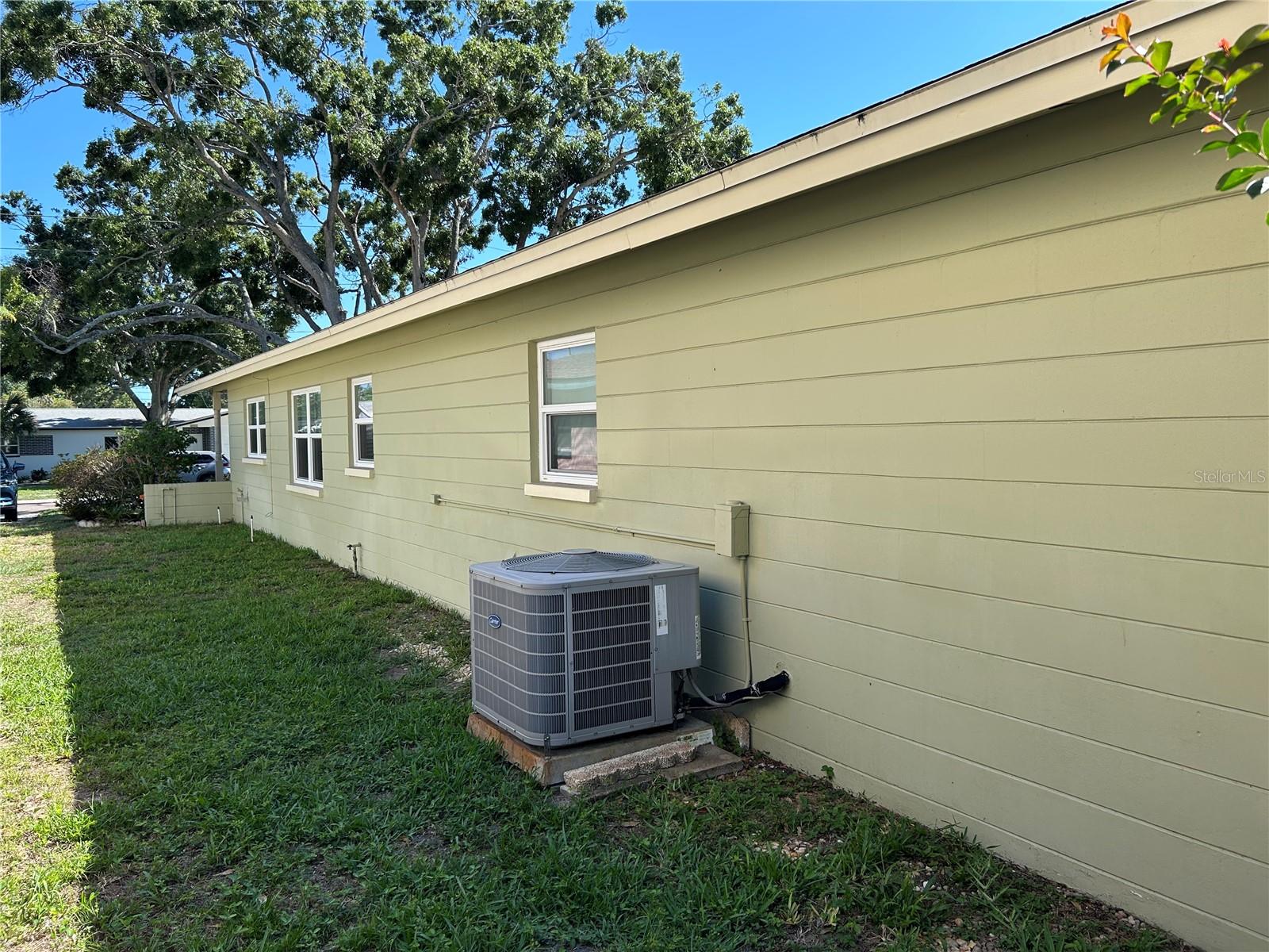 Image 34 of 36 For 3827 15th Avenue N