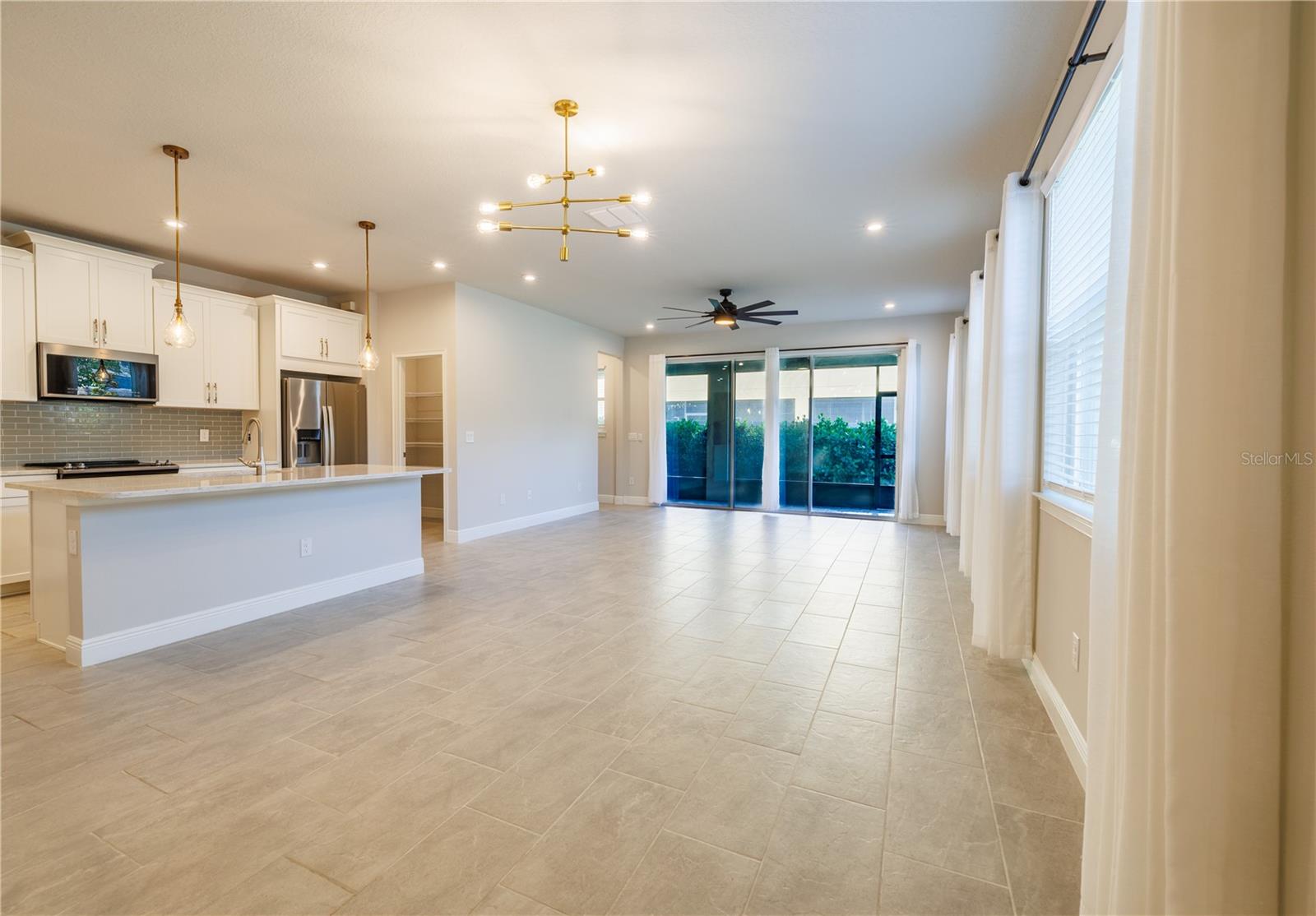 Image 2 of 30 For 6101 Grand Sonata Avenue