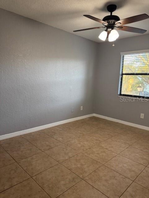 Listing photo id 18 for 7601 Deleon Court