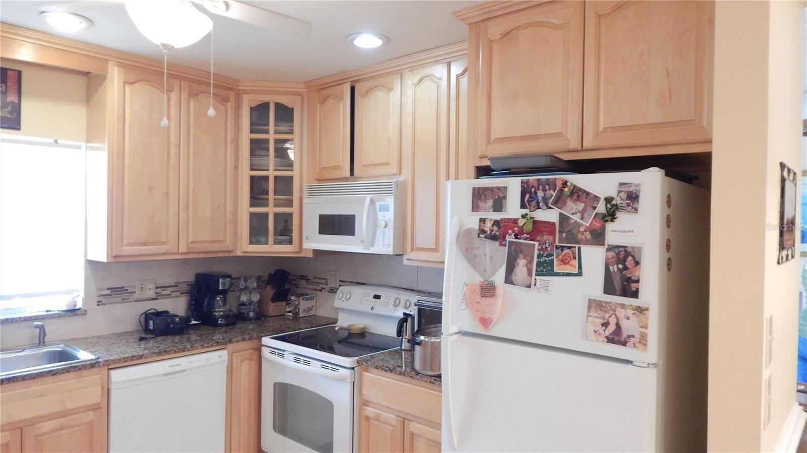 Image 24 of 41 For 4744 Azalea Drive 203b