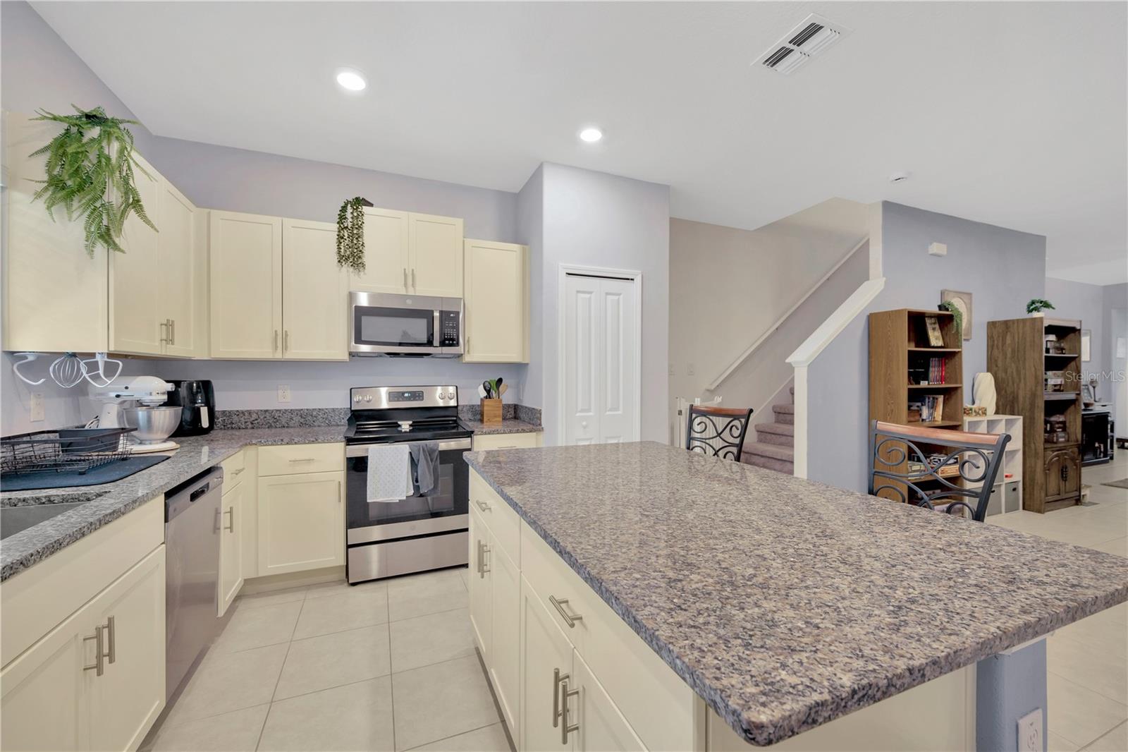Image 15 of 45 For 842 Tennyson Mill Circle