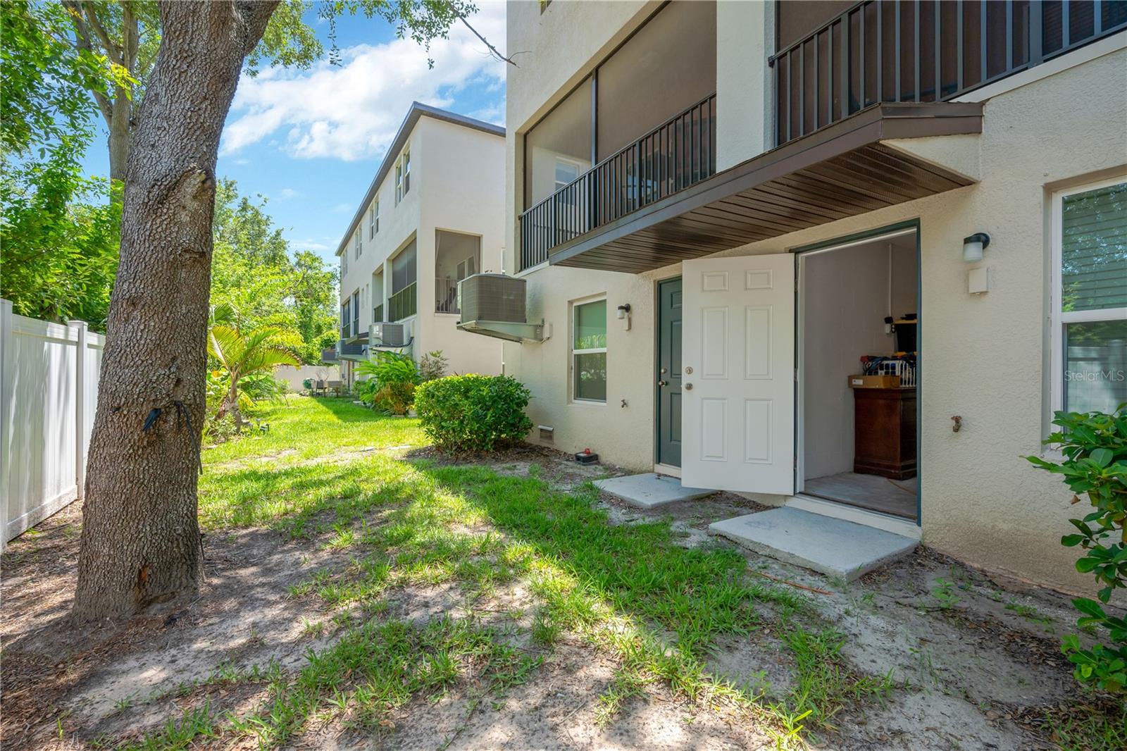 Image 31 of 45 For 842 Tennyson Mill Circle