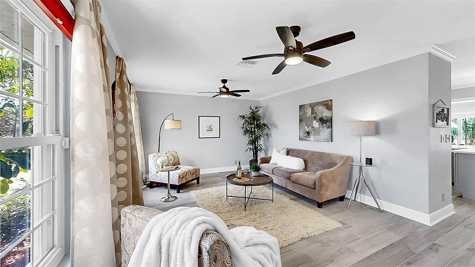 Image 3 of 80 For 916 Sago Palm Way