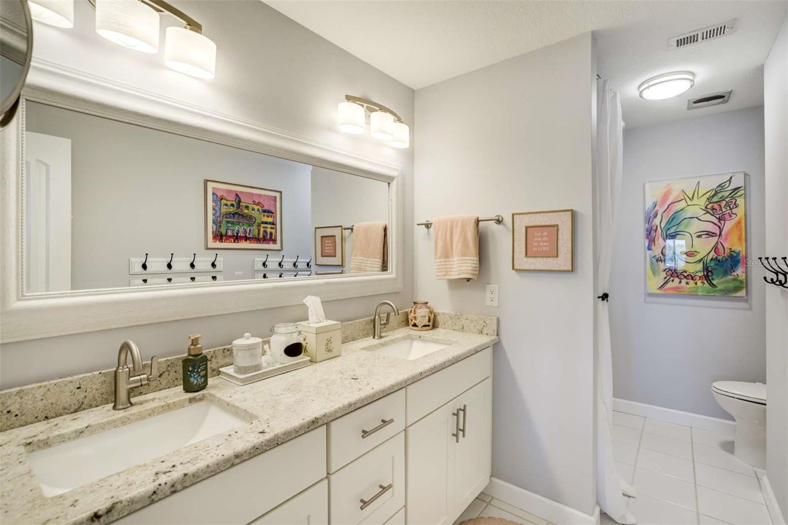 Listing photo id 8 for 100 Bluff View Drive 405a