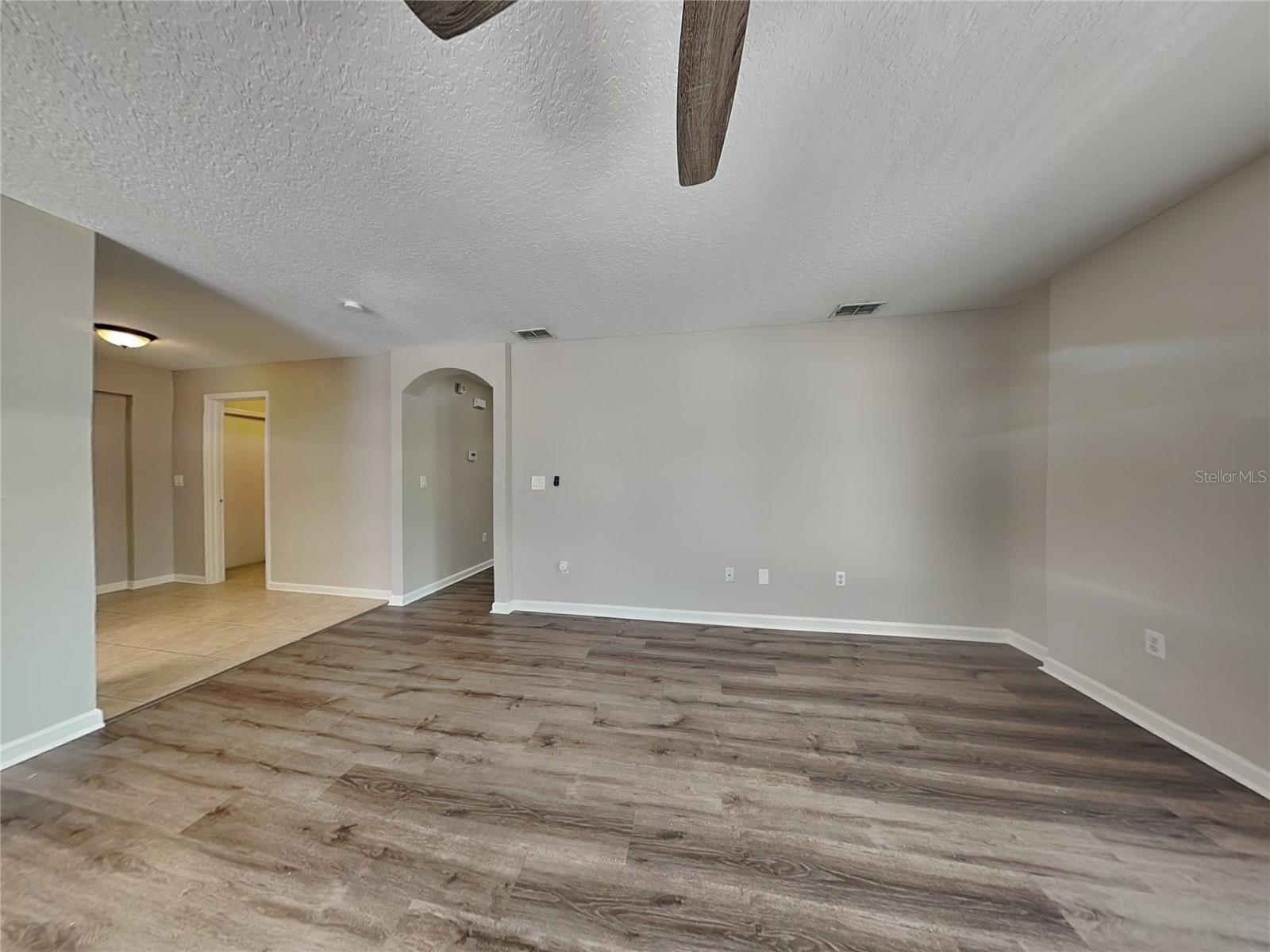 Image 3 of 16 For 9401 19th Street