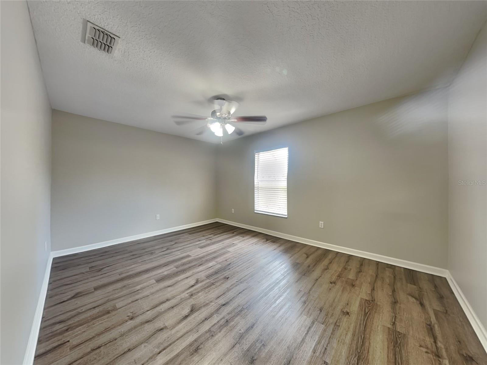 Image 7 of 16 For 9401 19th Street