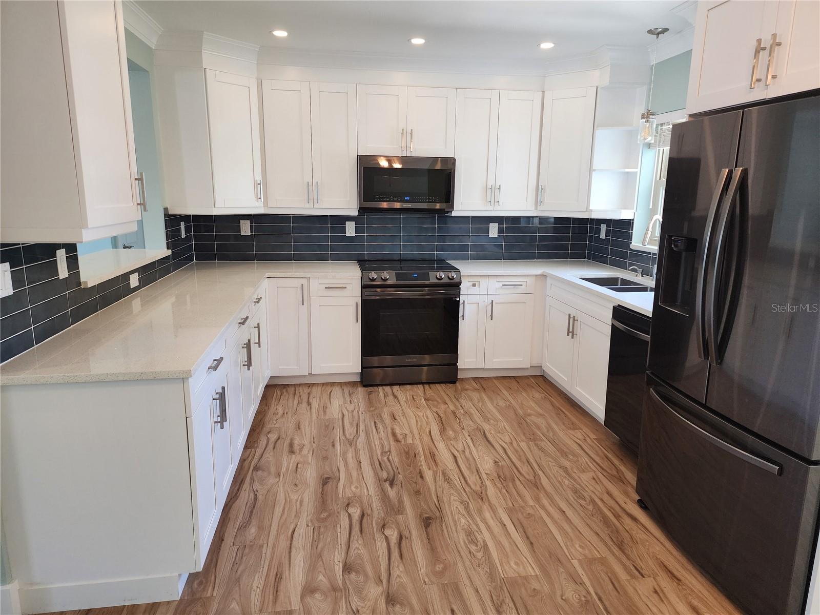 Image 3 of 15 For 2347 Eastwood Drive