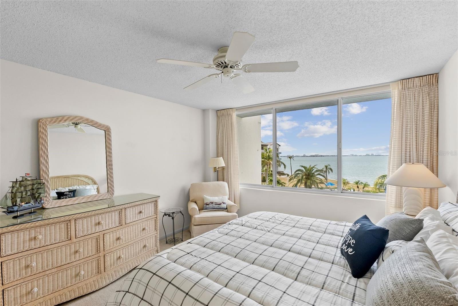 Image 11 of 21 For 5155 Isla Key Boulevard S 304