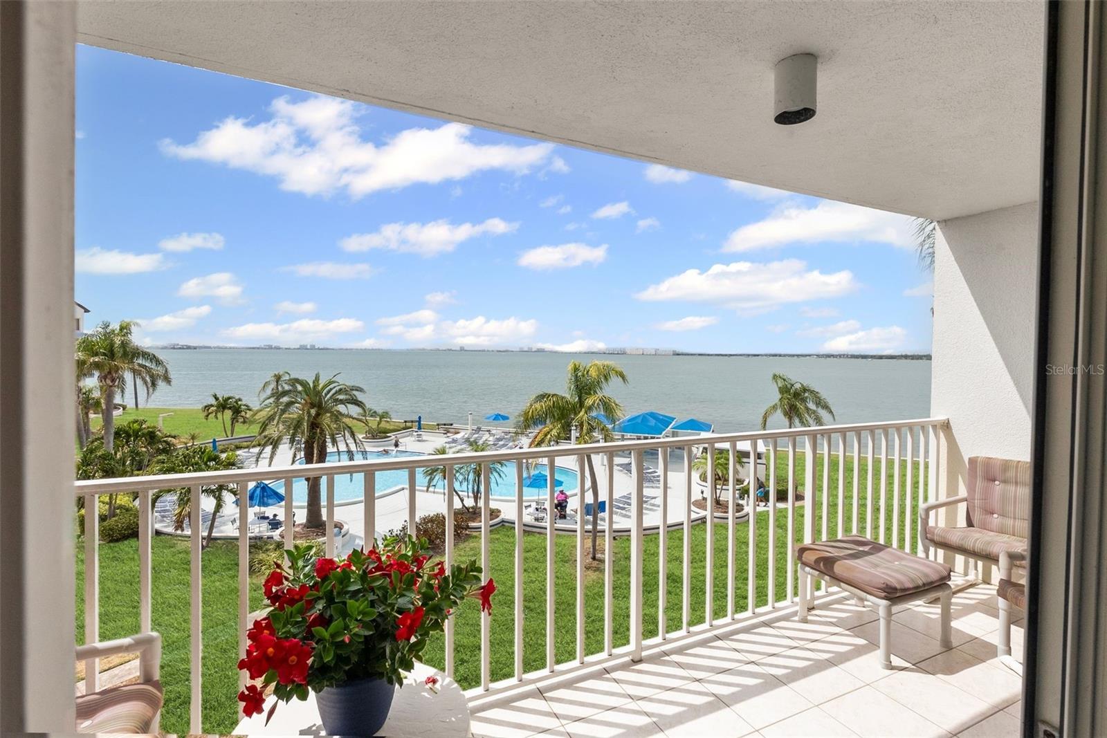 Image 8 of 21 For 5155 Isla Key Boulevard S 304