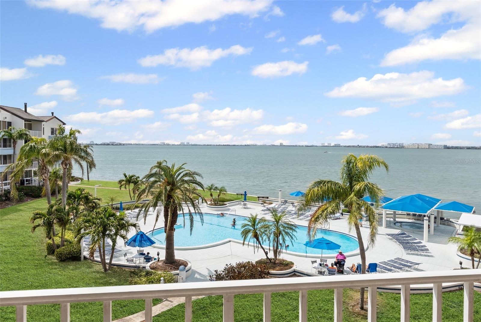 Image 9 of 21 For 5155 Isla Key Boulevard S 304