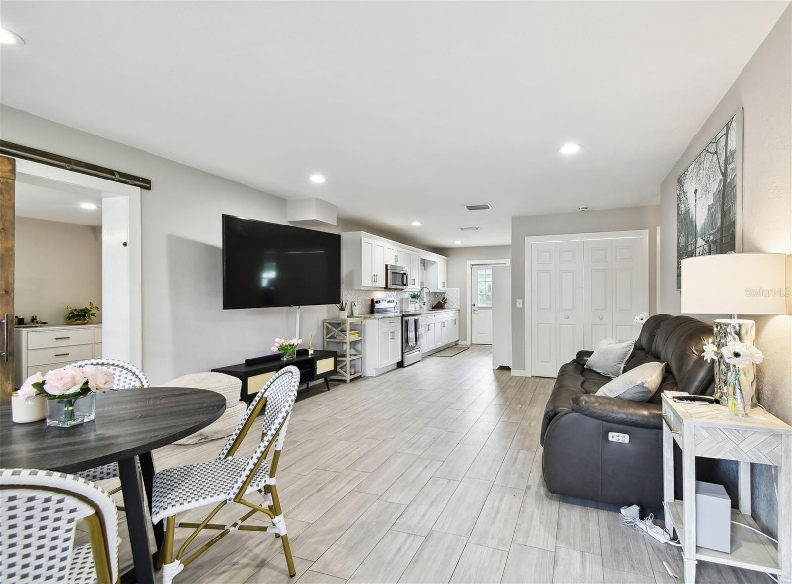 Image 4 of 32 For 1011 Paddock Avenue