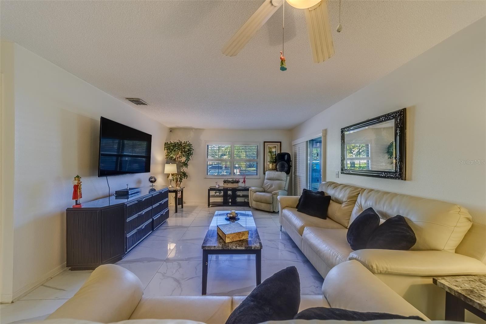 Image 10 of 30 For 2725 Countryside Boulevard 102