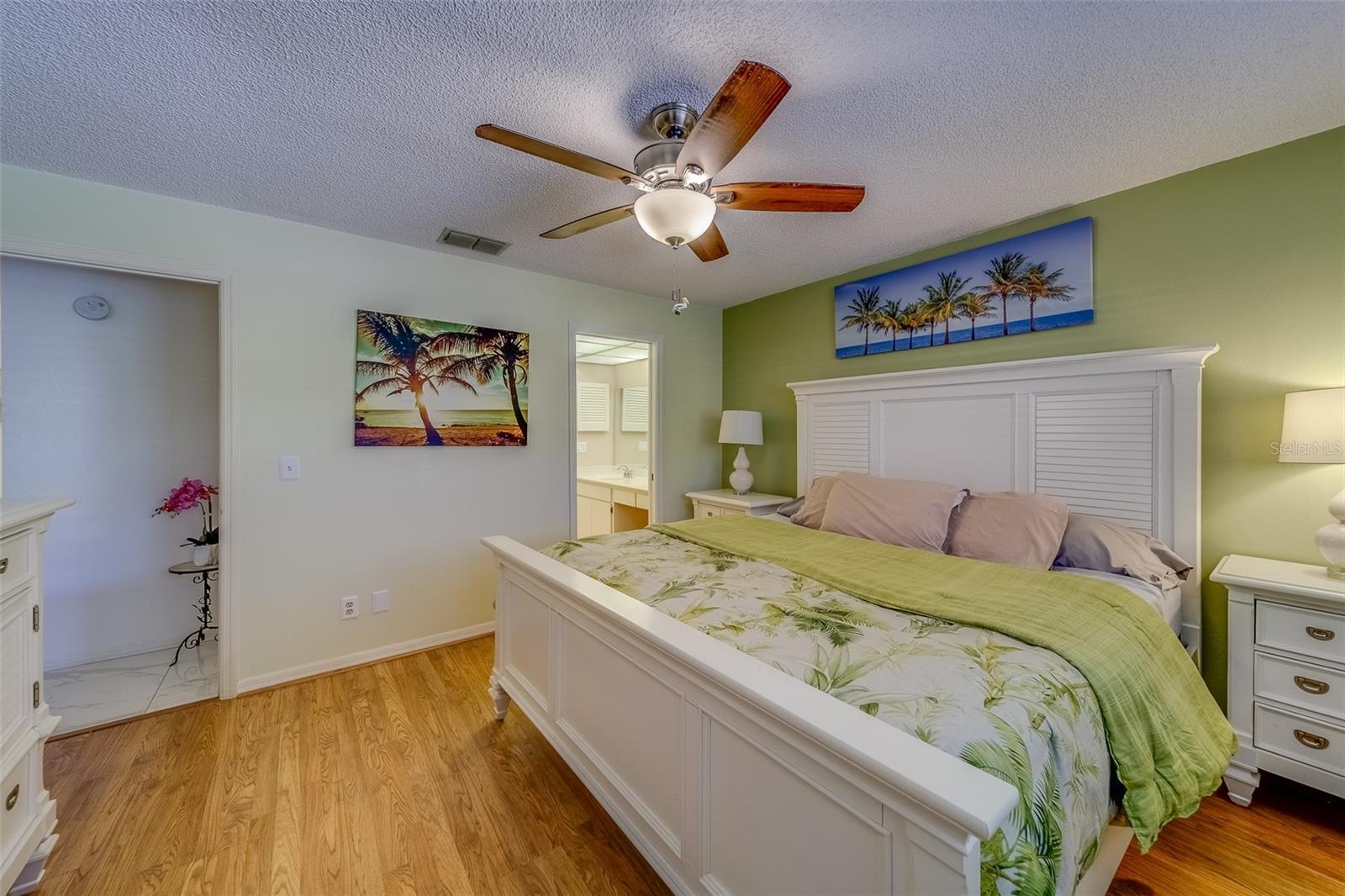 Image 14 of 30 For 2725 Countryside Boulevard 102