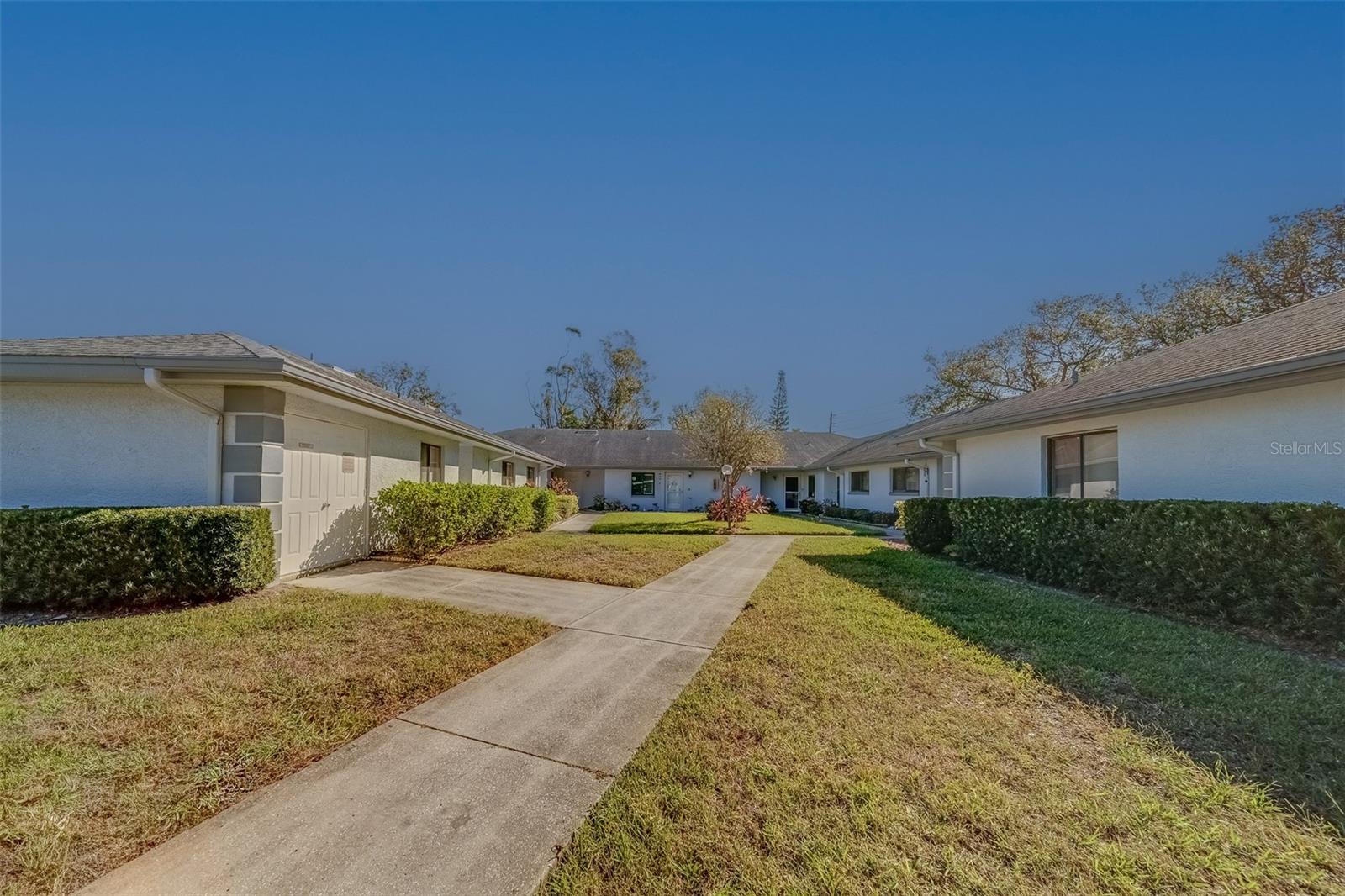 Image 27 of 30 For 2725 Countryside Boulevard 102
