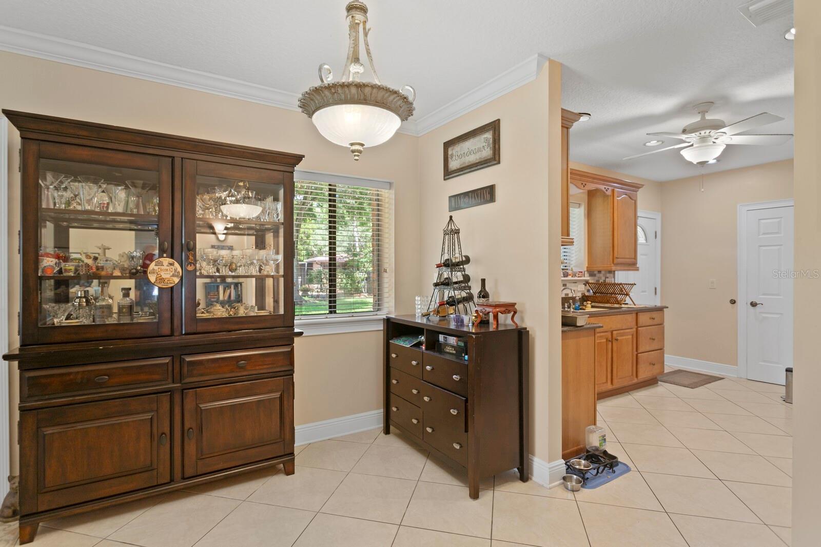 Listing photo id 14 for 3005 Sligh Avenue