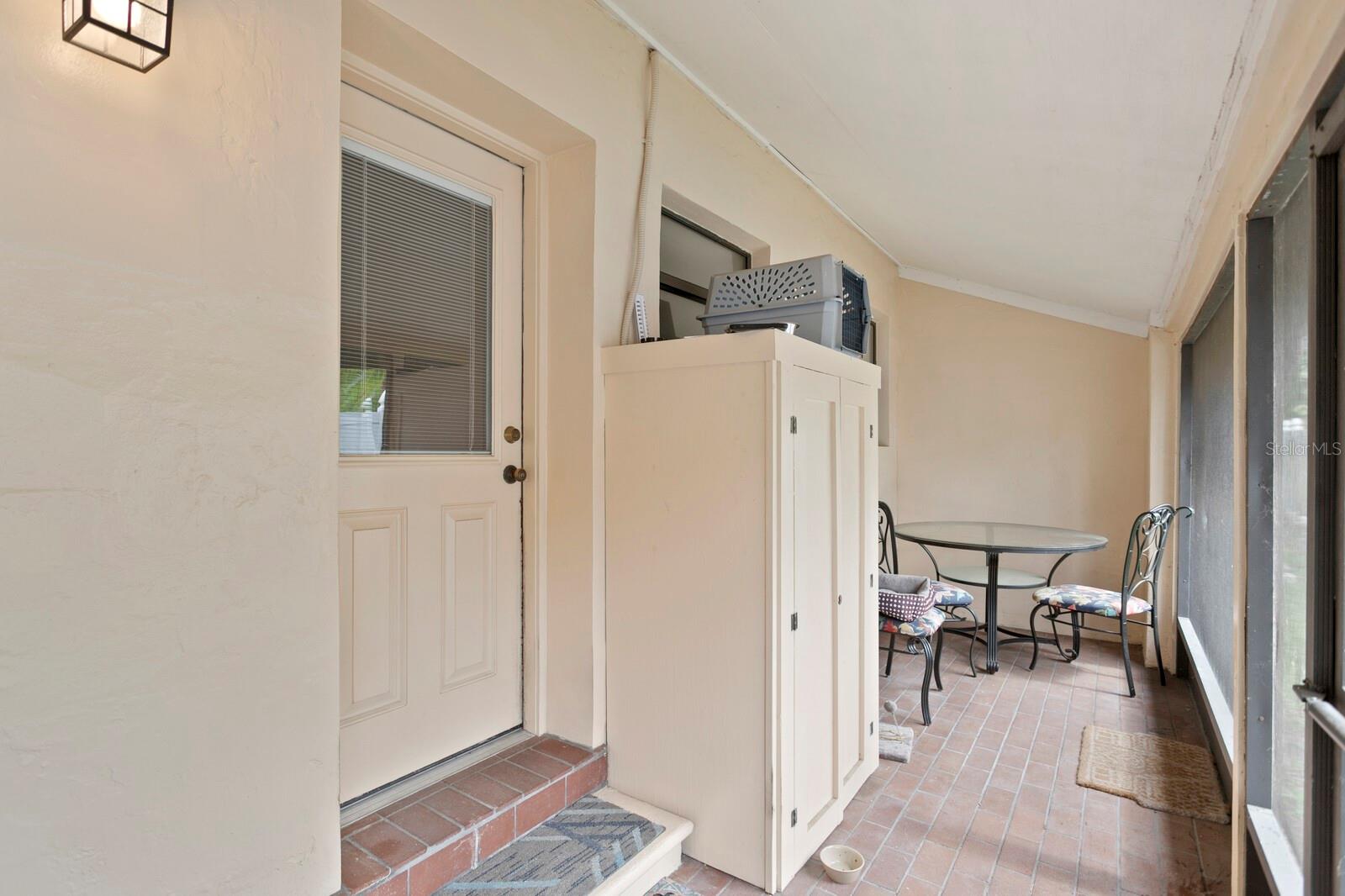 Listing photo id 25 for 3005 Sligh Avenue