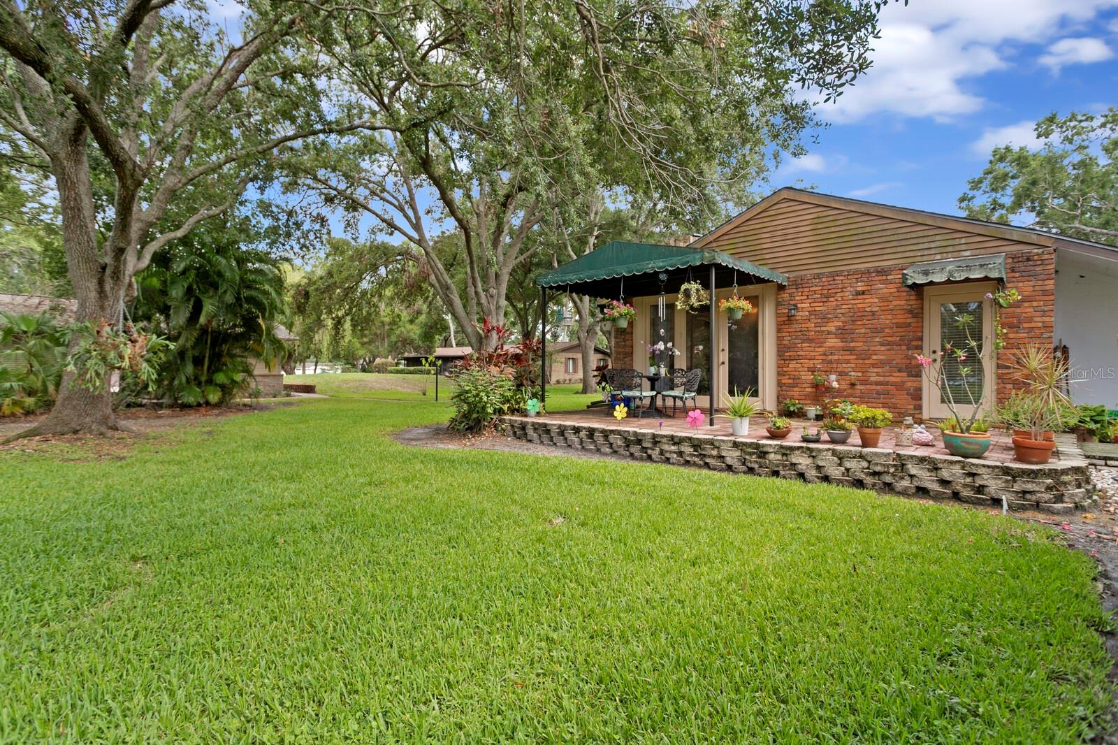Listing photo id 29 for 3005 Sligh Avenue