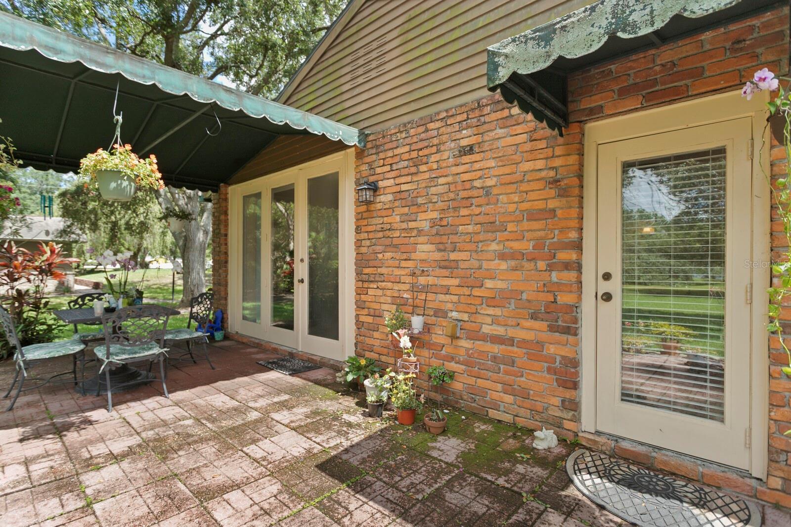Listing photo id 31 for 3005 Sligh Avenue