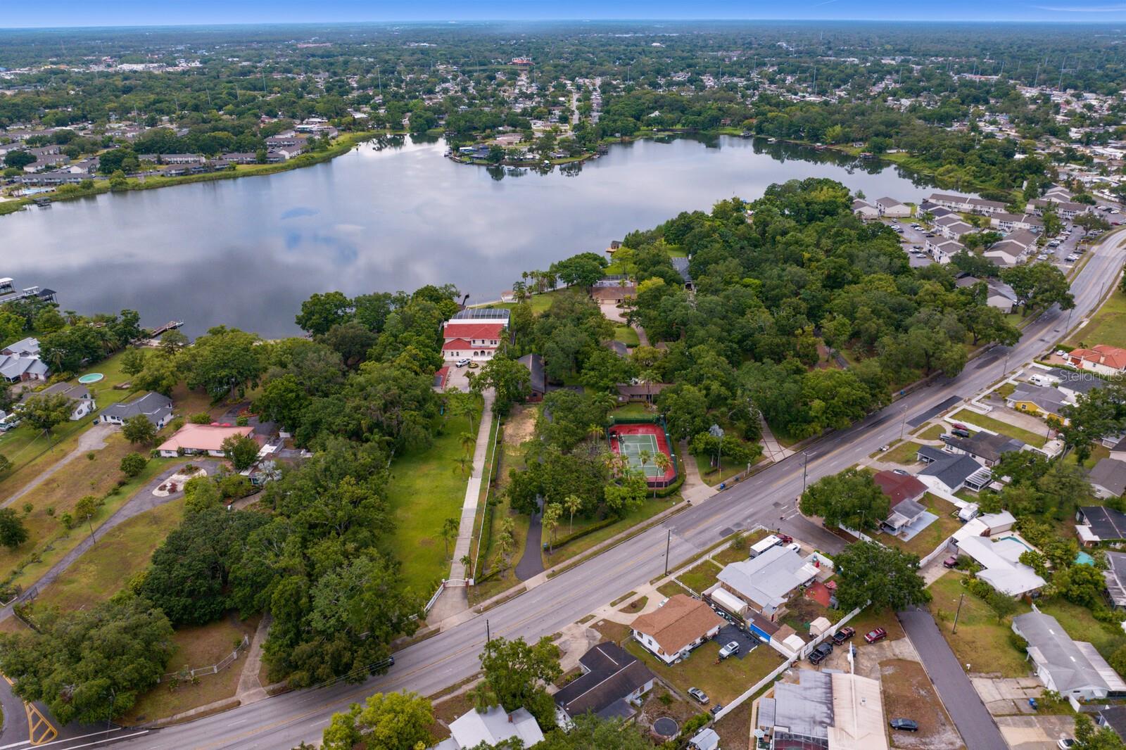 Listing photo id 64 for 3005 Sligh Avenue