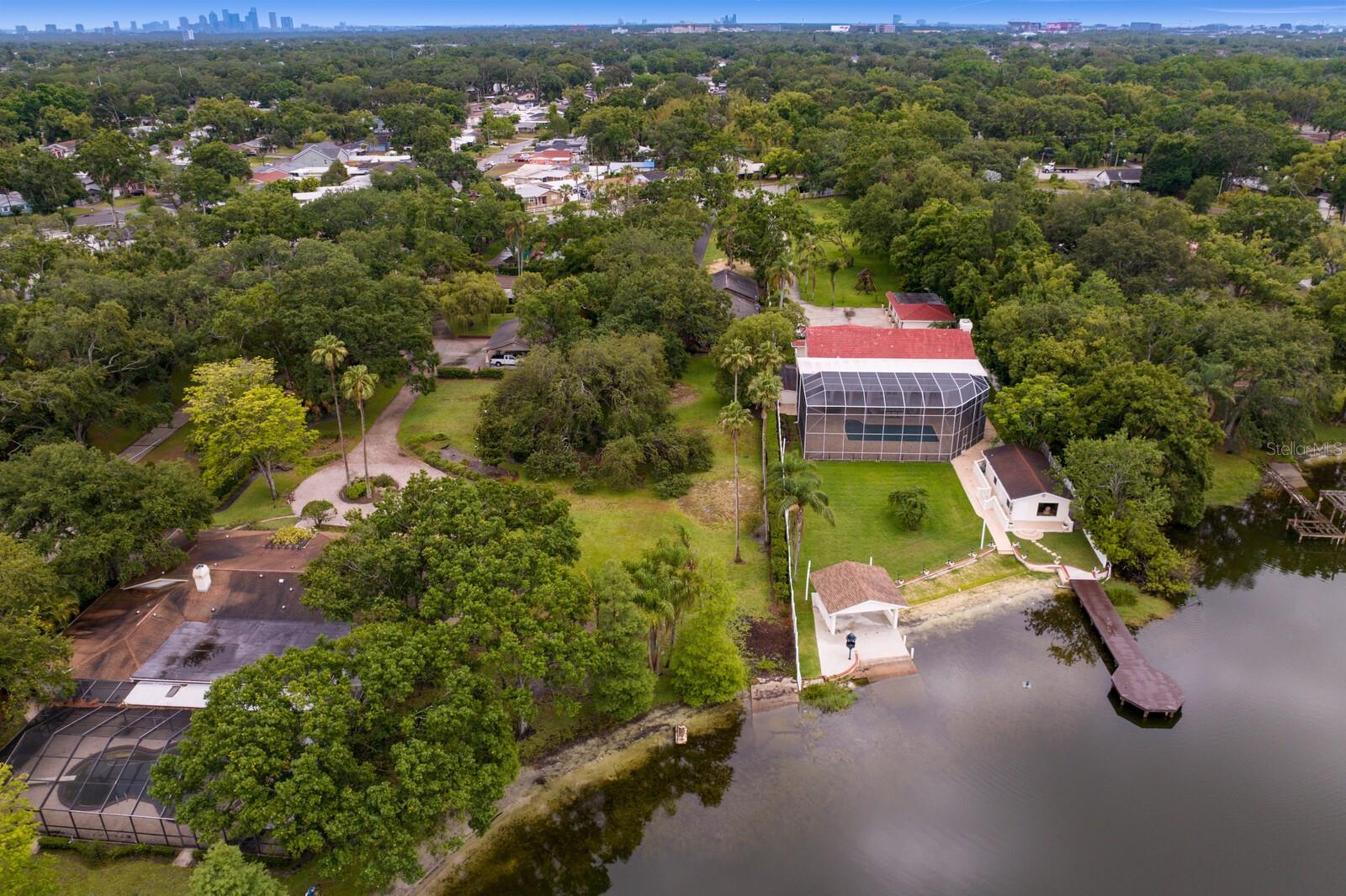 Listing photo id 69 for 3005 Sligh Avenue