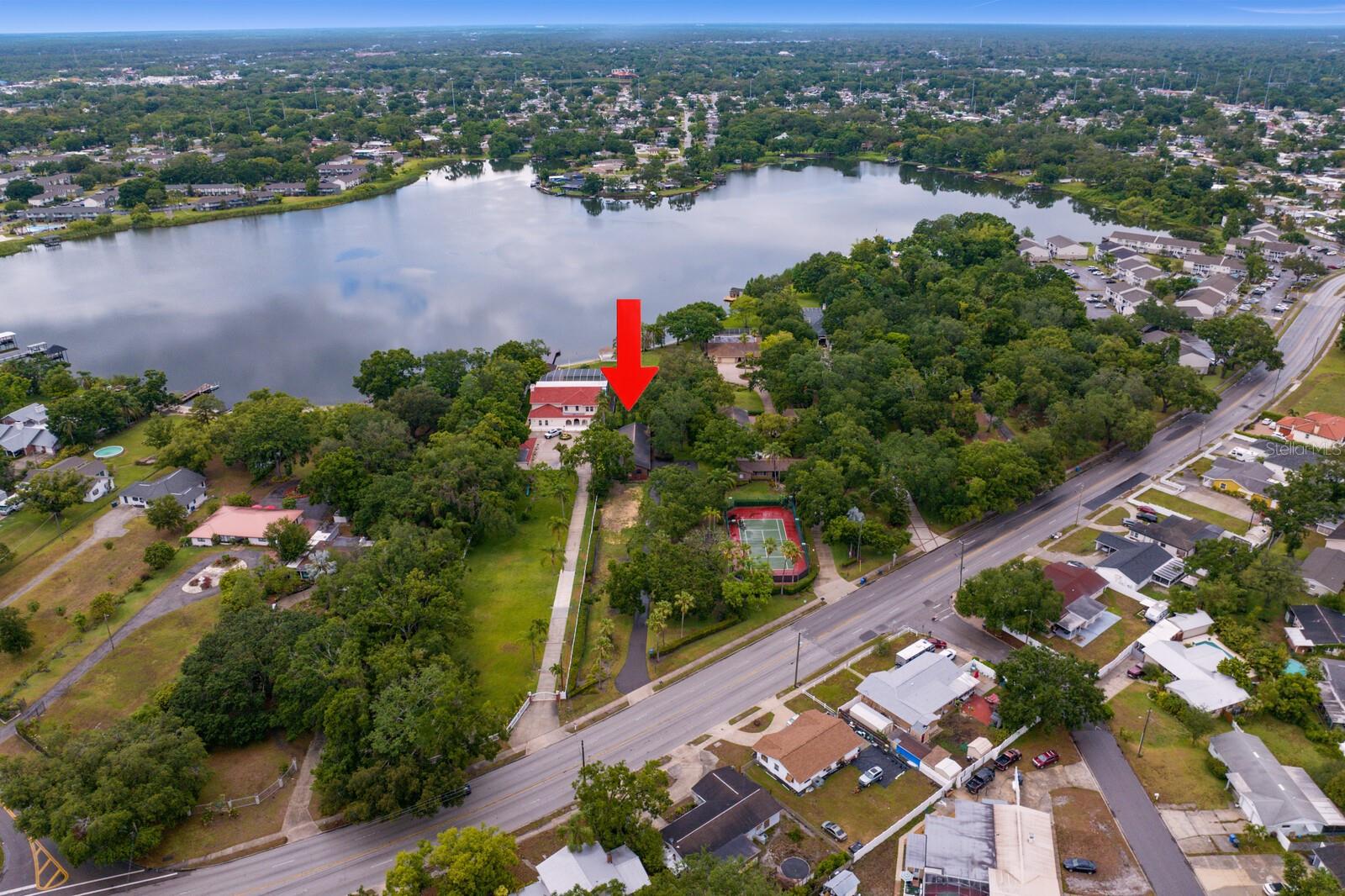 Listing photo id 77 for 3005 Sligh Avenue