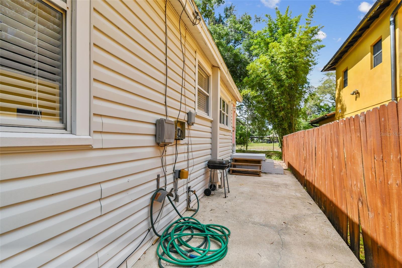 Image 38 of 51 For 670 Wooddell Dr