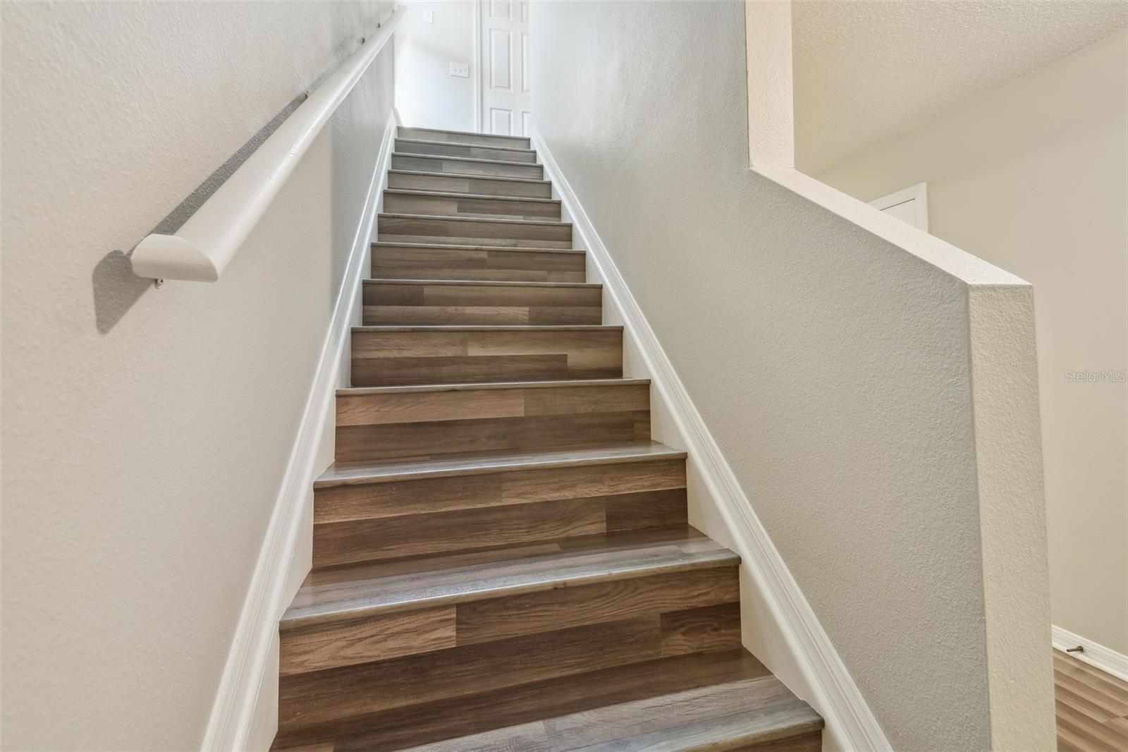 Listing photo id 22 for 4528 Winding River Way