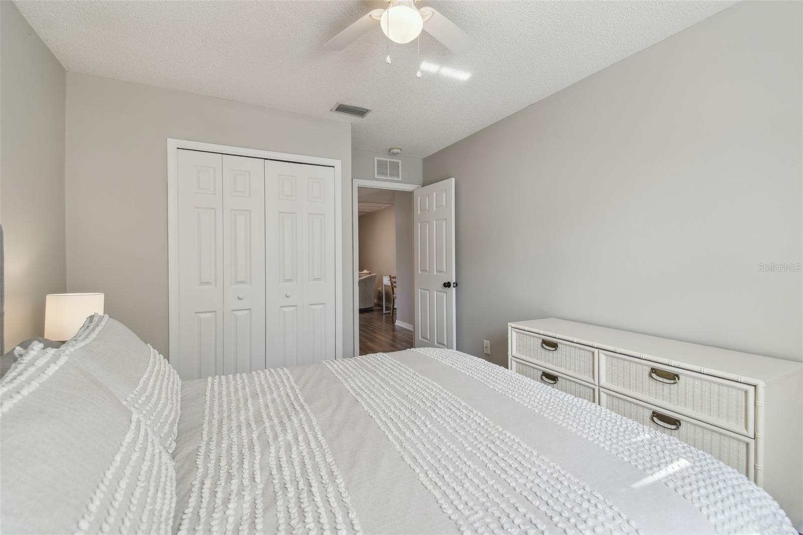 Listing photo id 40 for 4528 Winding River Way