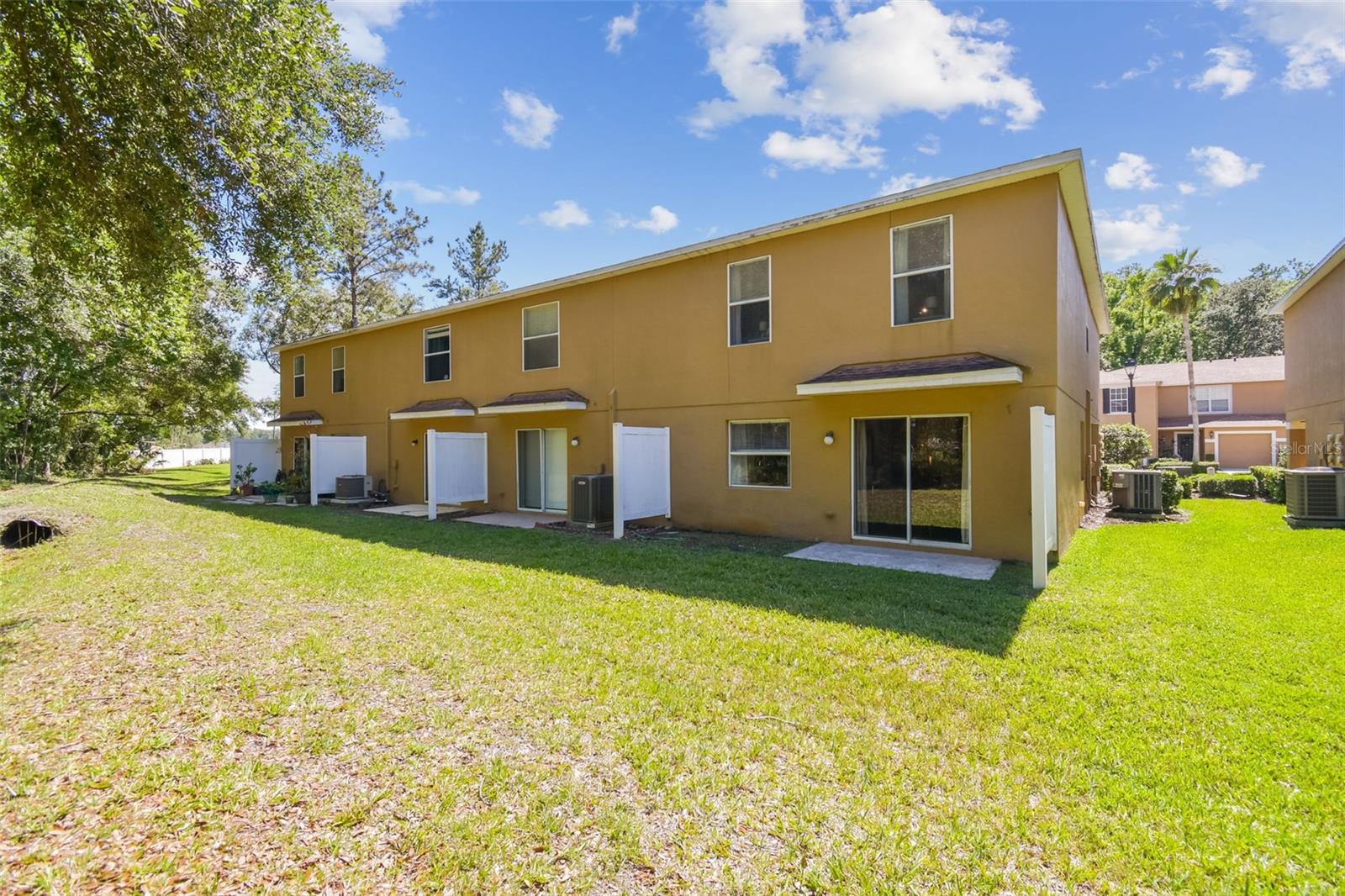 Listing photo id 47 for 4528 Winding River Way