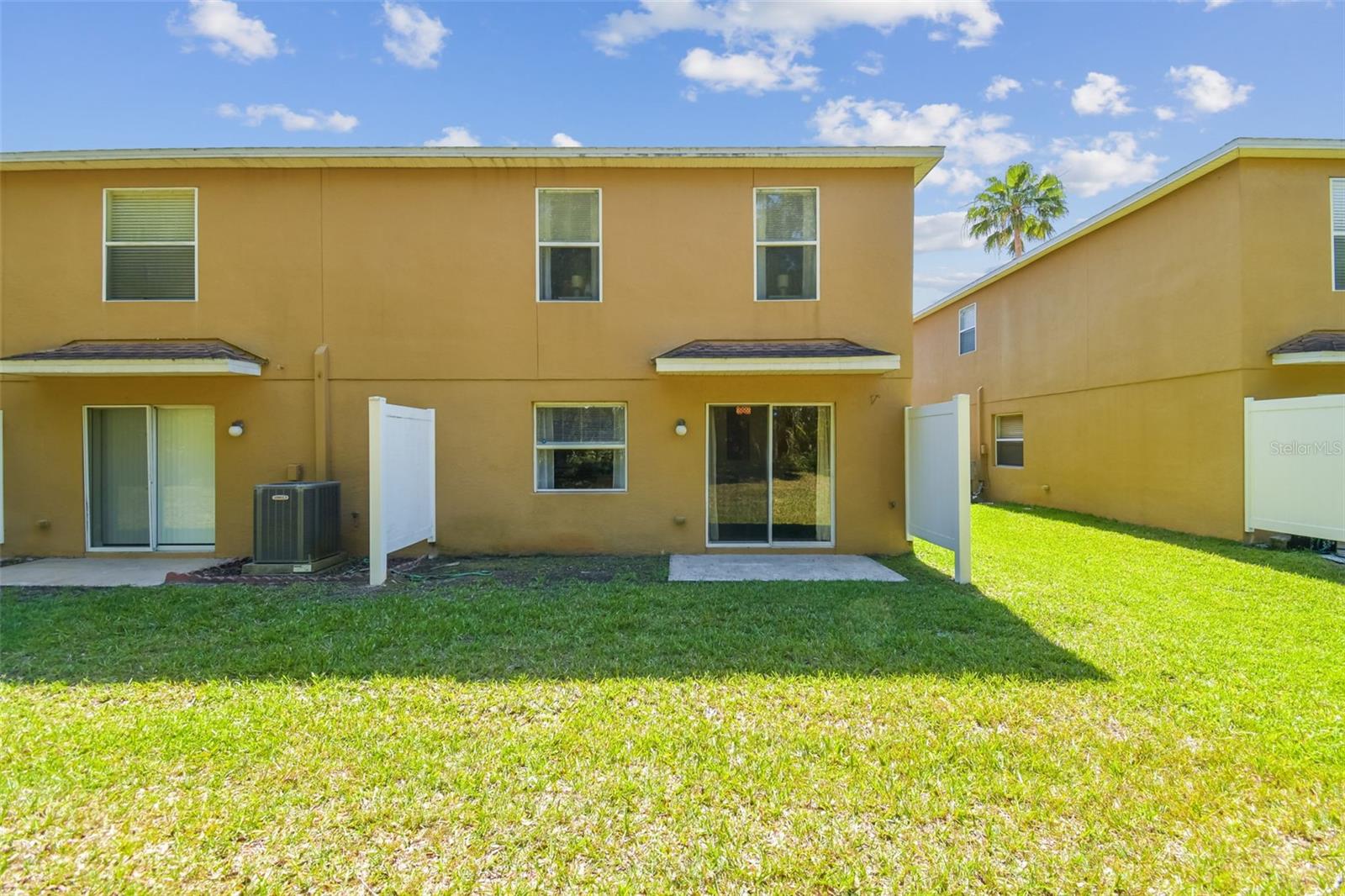 Listing photo id 48 for 4528 Winding River Way
