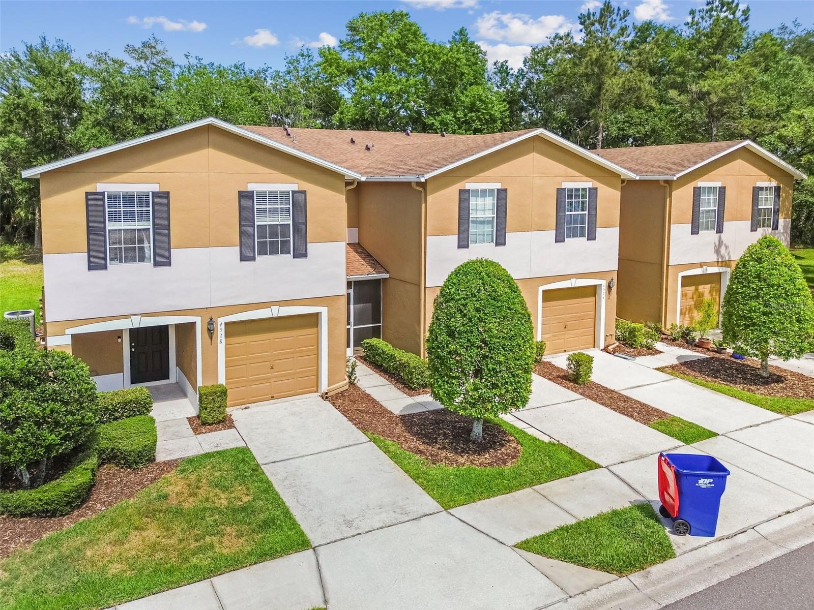 Listing photo id 50 for 4528 Winding River Way