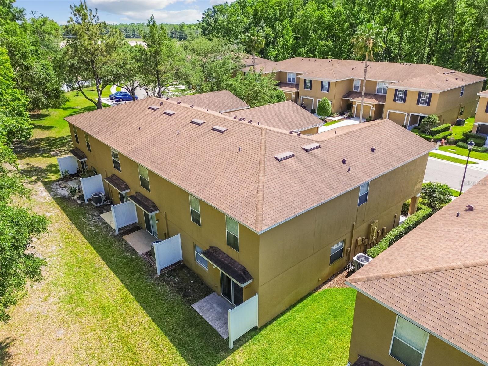 Listing photo id 54 for 4528 Winding River Way